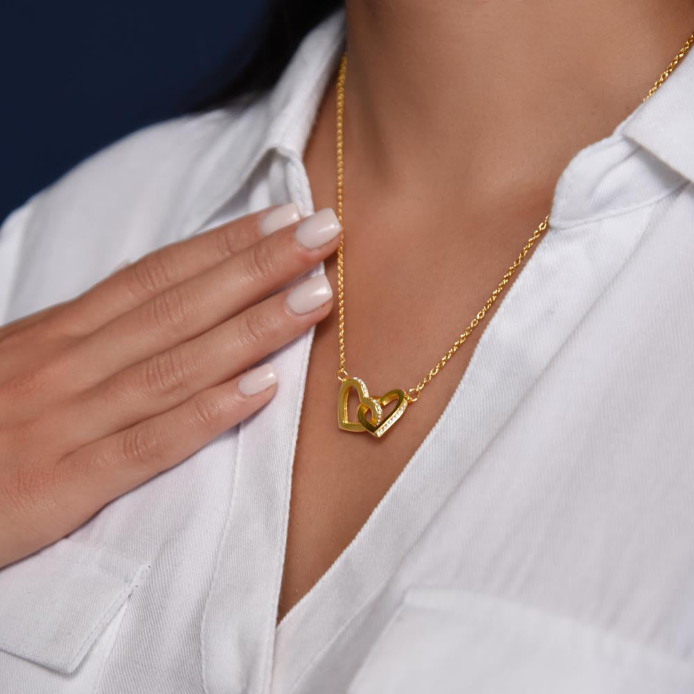 Para Mi Hija | Interlocking Heart Necklace
